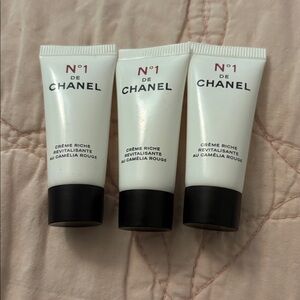 Chanel No1 De Chanel Creme Riche  Revitalizing- 5 ml (lot of 3)